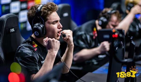 《无畏契约》2025赛季中期选手评级：EDG双子星入选S级